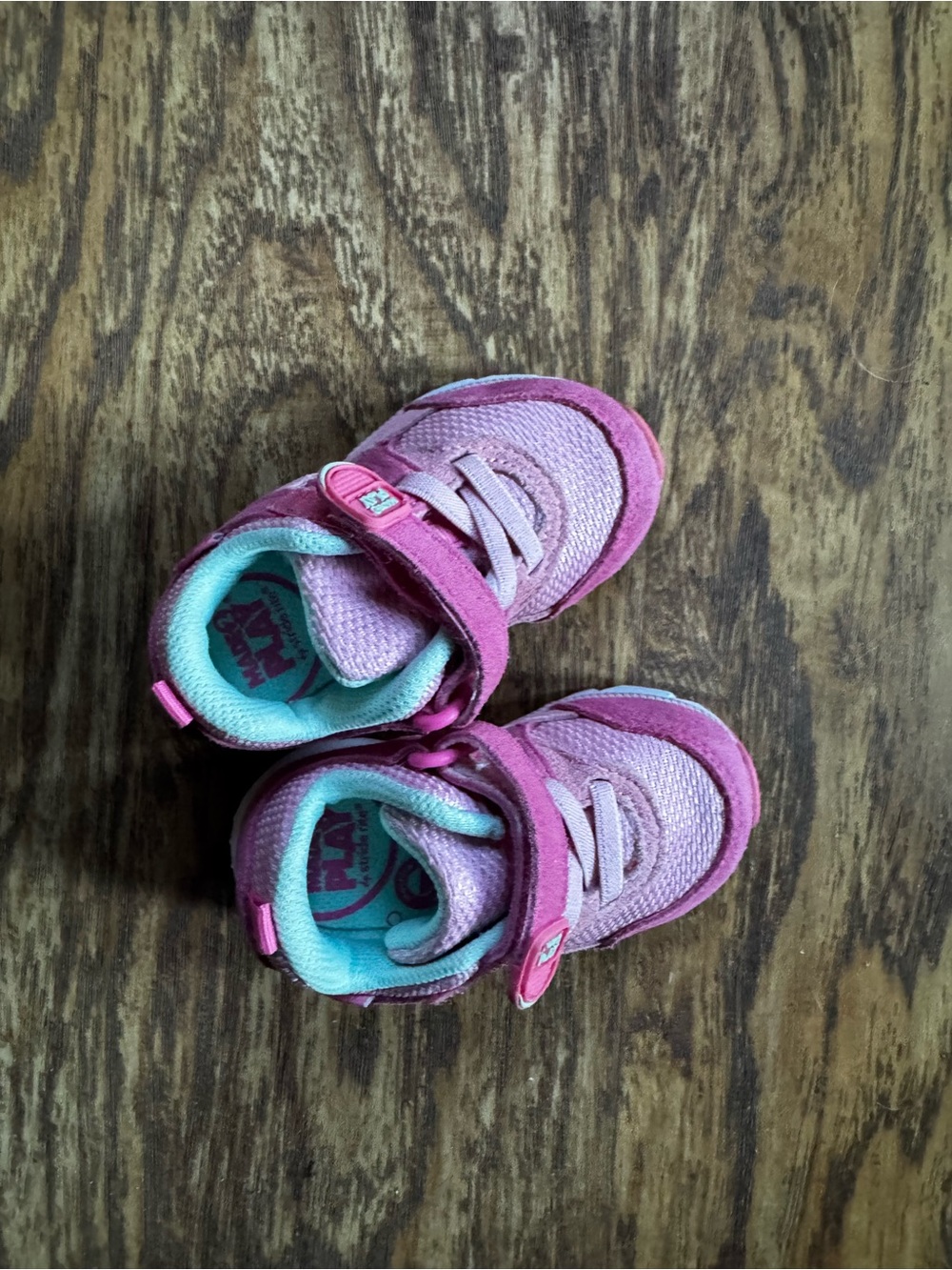 Girls toddlers 4.5 XW Stride Rite sneakers